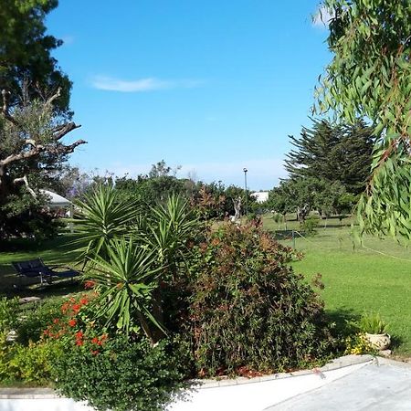 Cottage La Roccia Merine Exterior foto